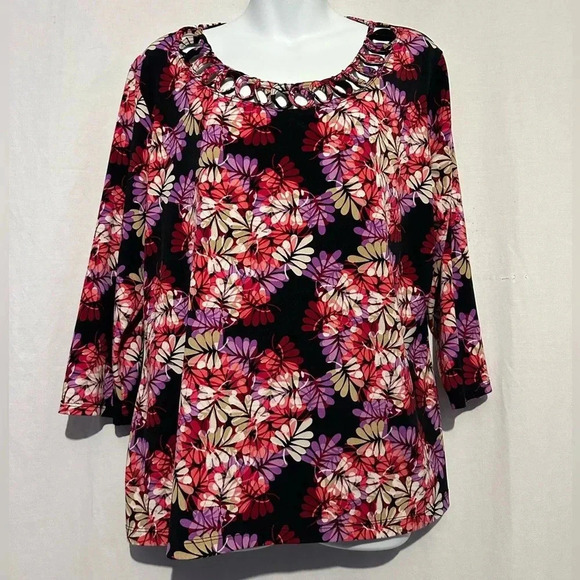 East 5th mulitcolor floral 3/4 sleeve round wringet design neck sz XL - Picture 1 of 4